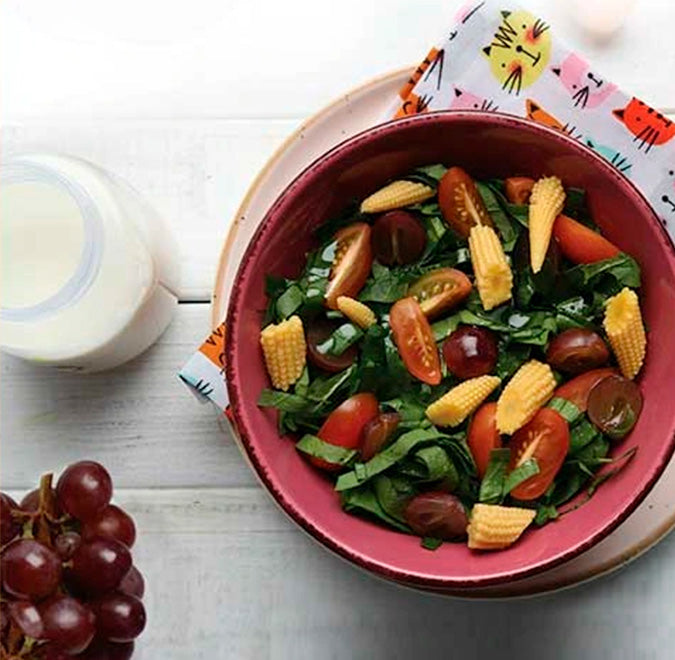 Ensalada con uvas y elotitos