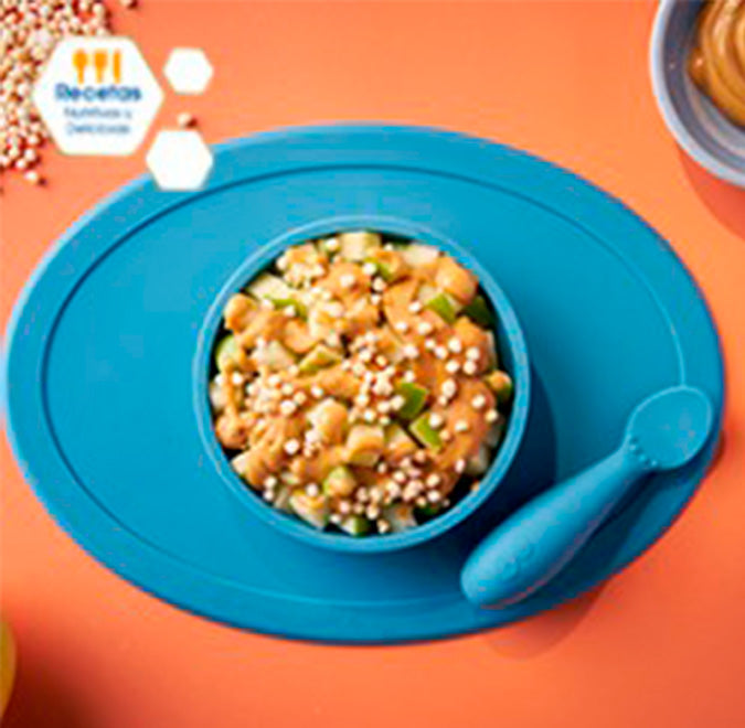 Manzana picada con quinoa y crema de cacahuate